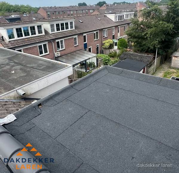Dakinspectie plat dak aanbouw in Laren Dakinspectie plat dak aanbouw in Laren